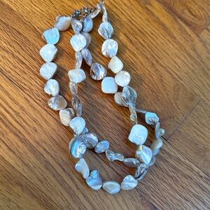 Elegant Pearl Necklace natural mother of pearl